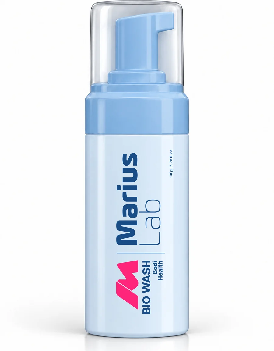 Chai bọt rửa Marius Lab Bio Wash, phương án xanh sữa nhạt, chữ xanh navy, logo chữ M màu hồng